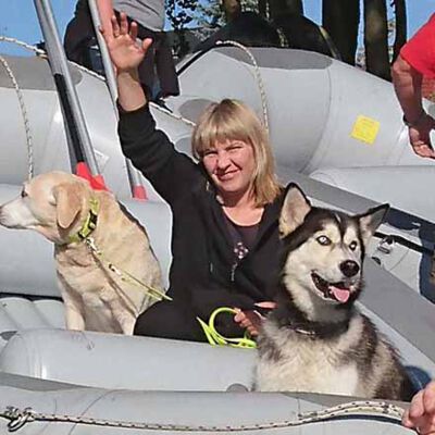 Hunde im Kanu bzw Schlauchboot sind überhaupt kein Problem