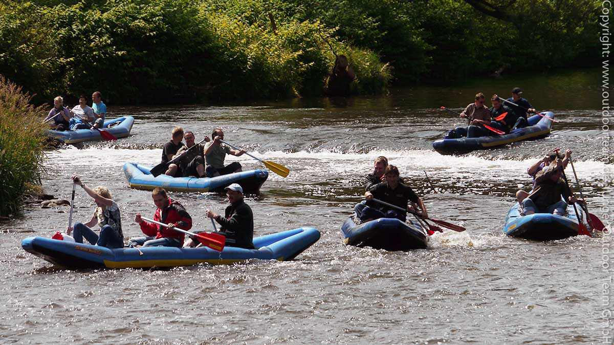 Gruppen-Event: Flusstrekkingtour mit den wendigen 2 bis3 Personen Schlauchbooten vom Typ "Otter" auf dem Fluss Zwickauer Mulde