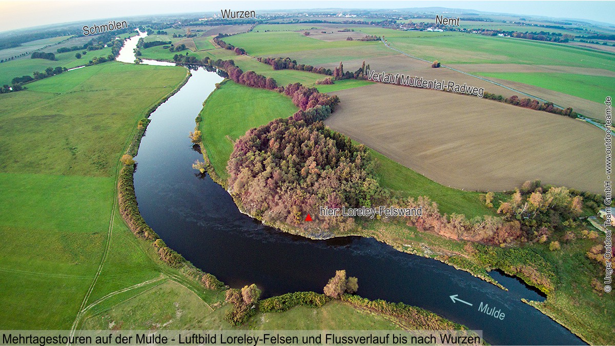 Mulde - Flussabschnitt zwischen Trebsen und Wurzen. Im Luftbild in Bildmitte der Loreley-Felsen. Im Hintergrund ist bereits die Stadt Wurzen (ca. 6 km entfernt) zu erkennen.
