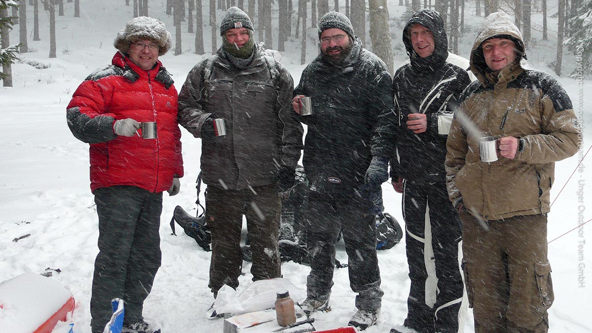 Bei den Winteraktionen im Erzgebirge können wir nur mit kleinen Gruppen zwischen vier bis maximal acht Personen arbeiten.