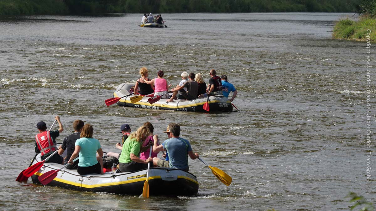 Empfehlenswert für mittelgroße Gruppen bzw. Personenstärken bis etwa 50 Teilnehmer sind Schlauchboottouren auf dem Mulde-Fluss in Mittelsachsen.