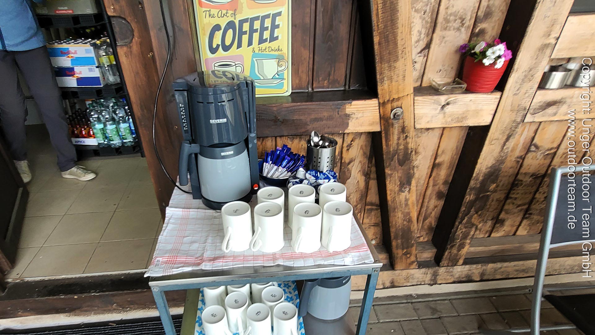 starker Kaffee so viel man möchte - Kaffee-Kuchen-Tour an der Raststätte in Wiesenthal am Ufer der Freiberger Mulde